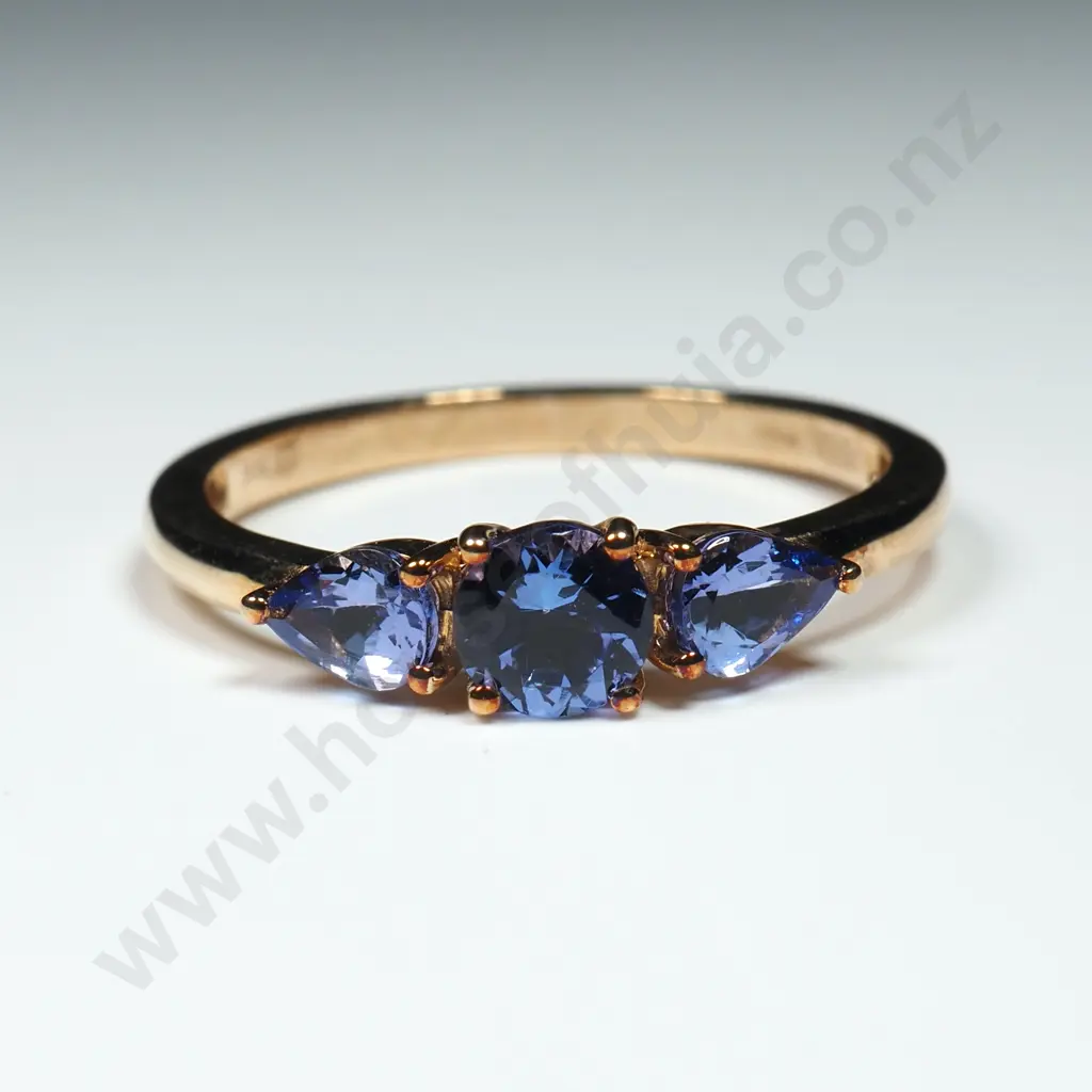 9ct Gold Tanzanite Ring w Certificate Image 1++
