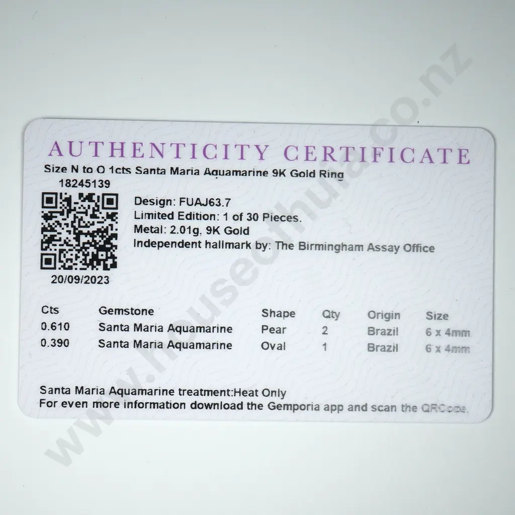 9ct Gold Aquamarine Ring w Certificate Image 1++