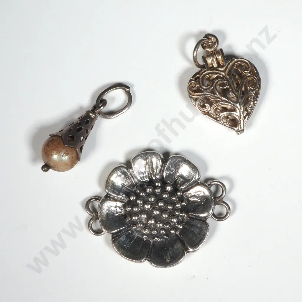 Lot of Three Sterling Silver Pendents. Image 1++