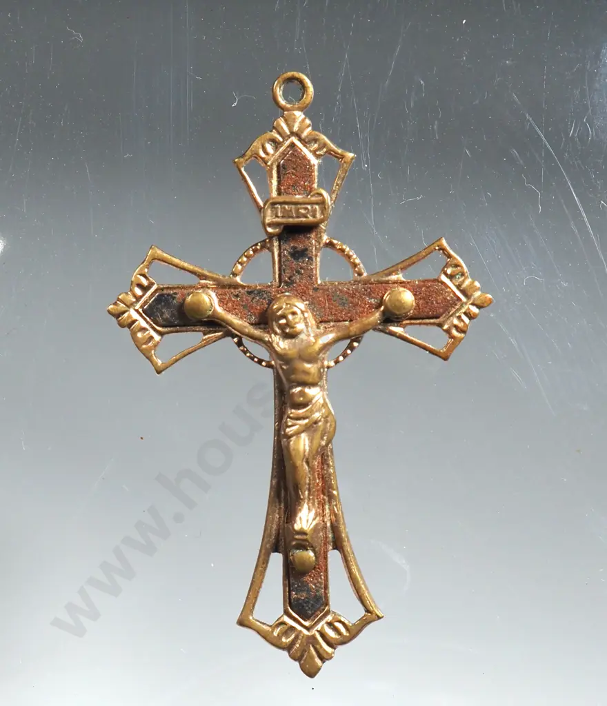 Rolled Gold Crucifix Pendant Image 1++