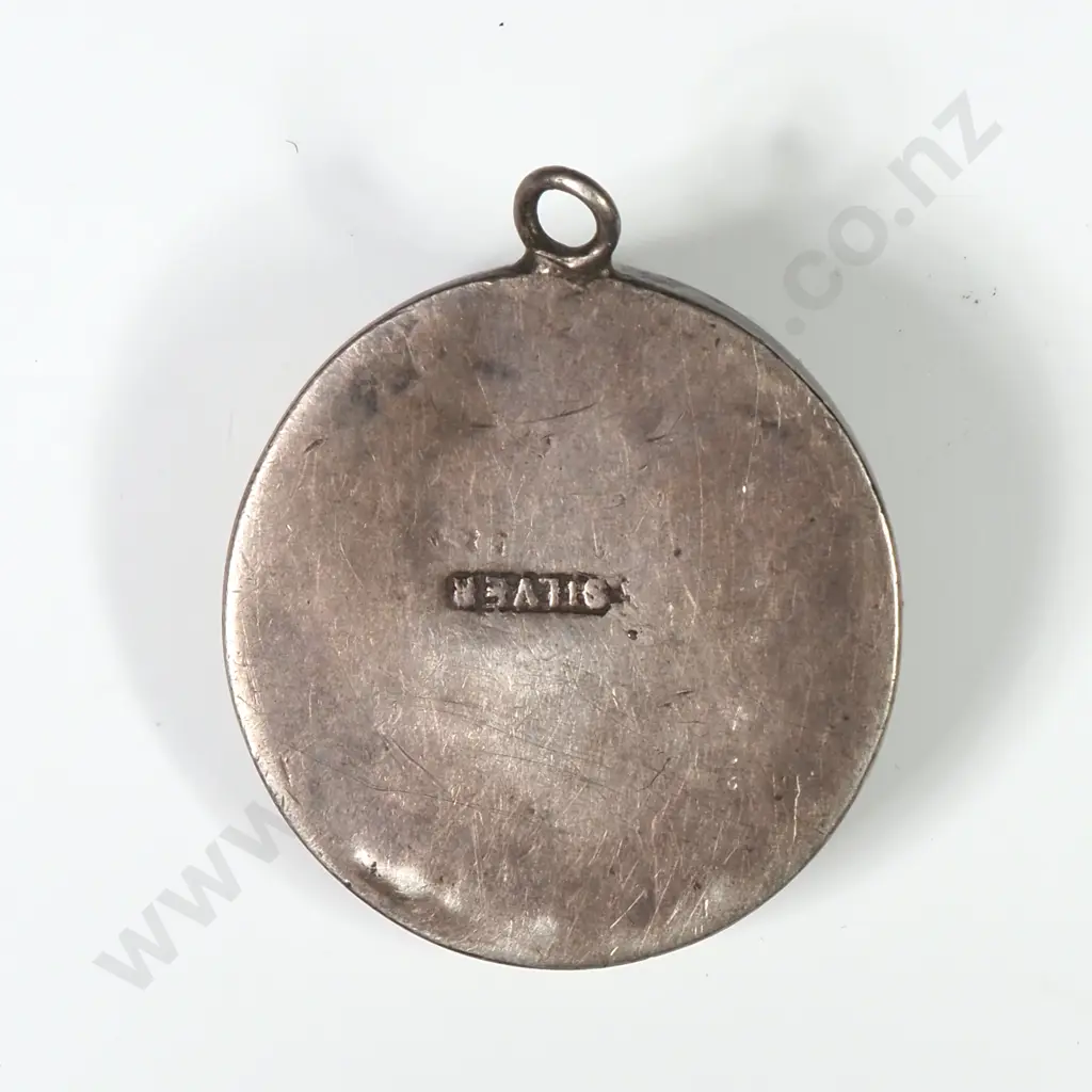 Sterling Silver Colonial New Zealand Cats Eye Pendant Image 1++