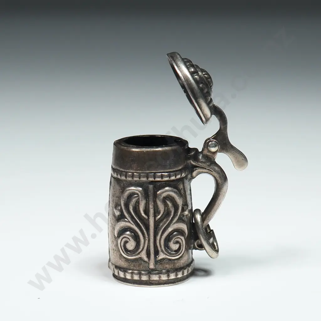 .835 Silver Beer Jug Pendant Image 1++