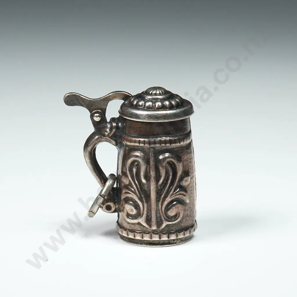 .835 Silver Beer Jug Pendant Image 1++