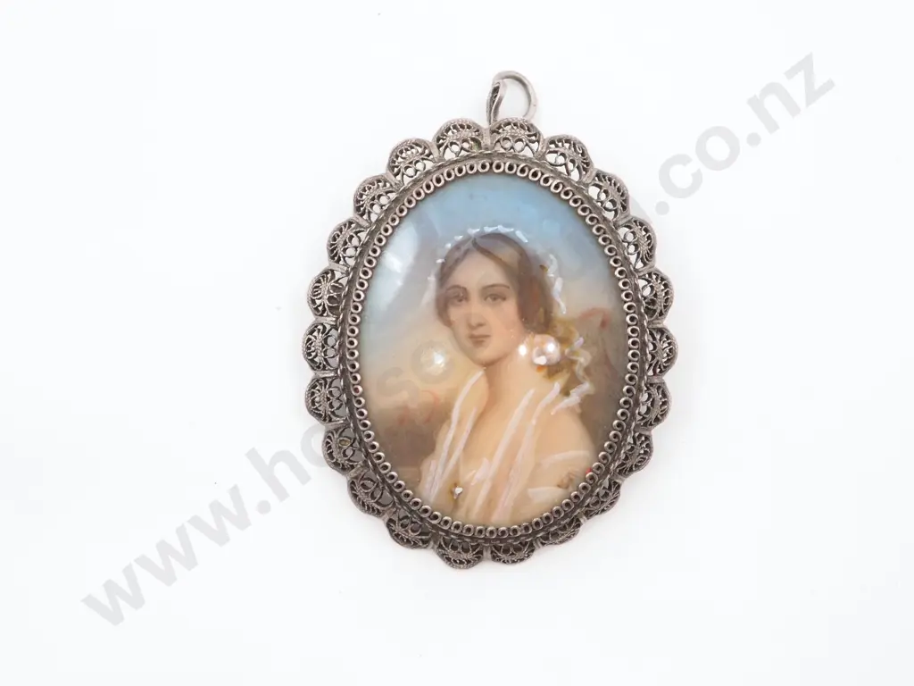 Italian 800 Silver Brooch Image 1++