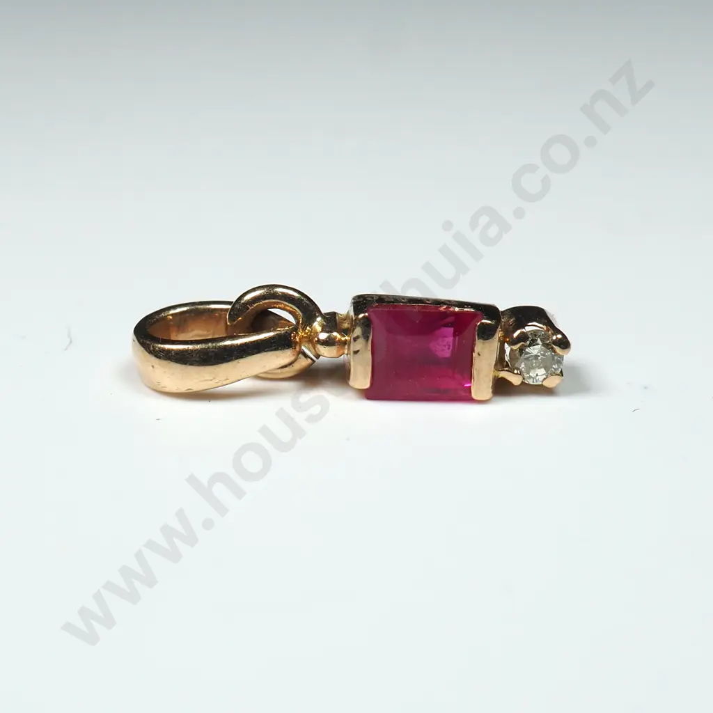 14ct Gold Ruby & Diamond Pendant Image 1++