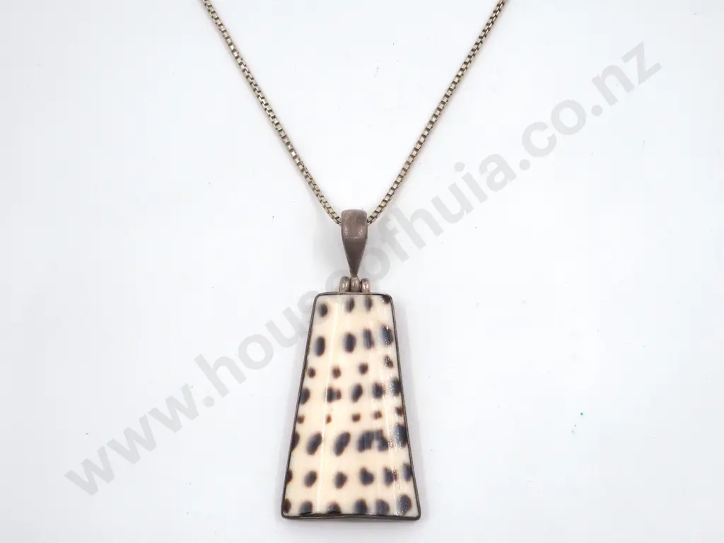 Sterling Silver Pendant w Chain Image 1++