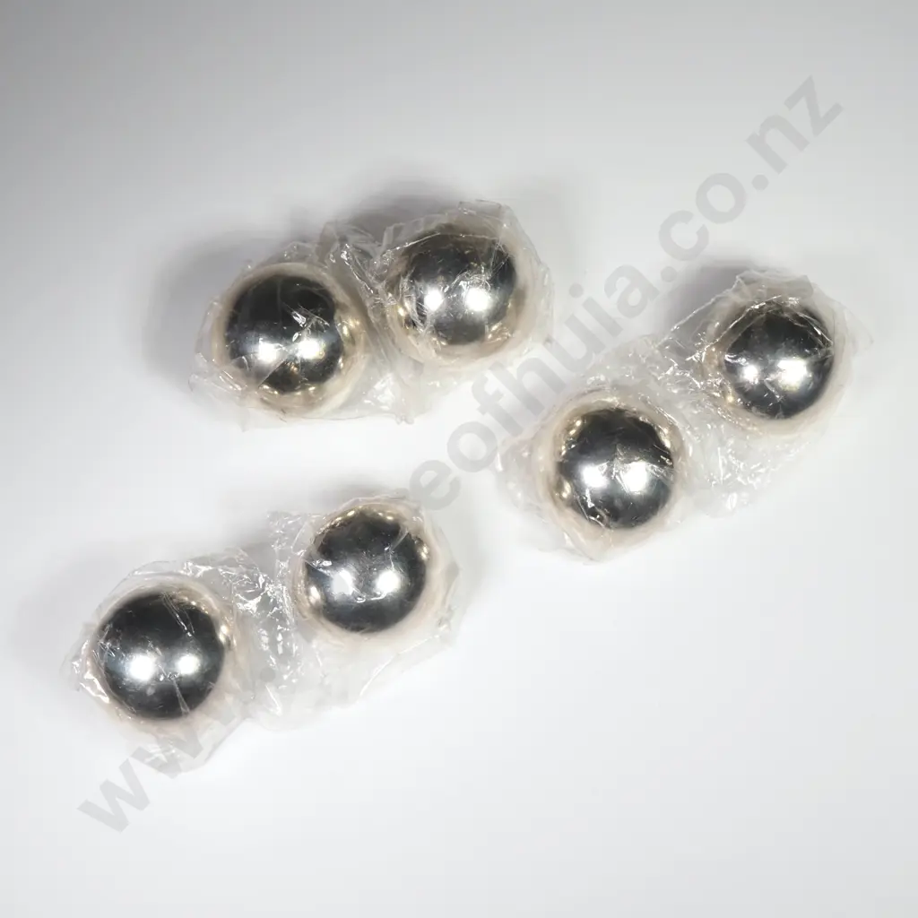 Three Pairs of Sterling Silver Earrings Image 1++