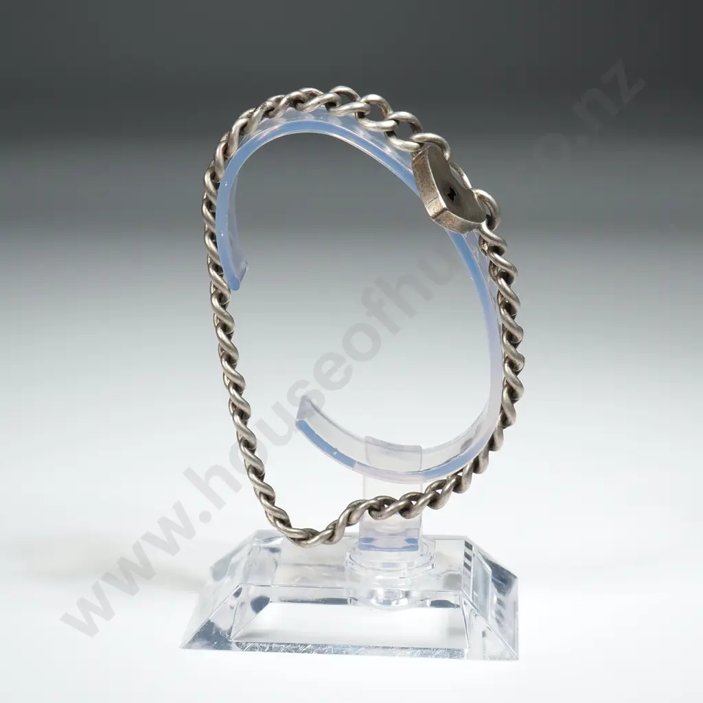 Sterling Silver Padlock Bracelet Image 1++