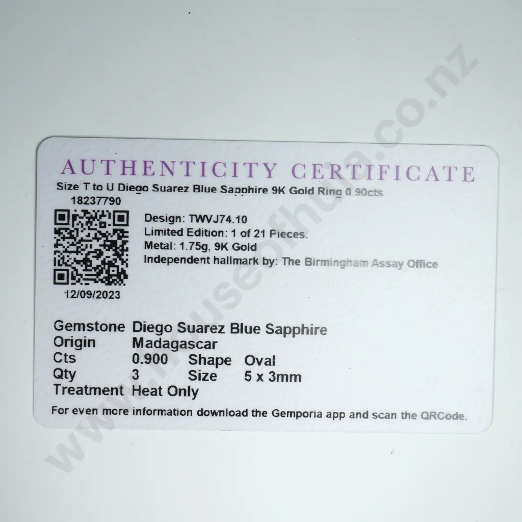9ct Gold Blue Sapphire Ring w Certificate Image 1++