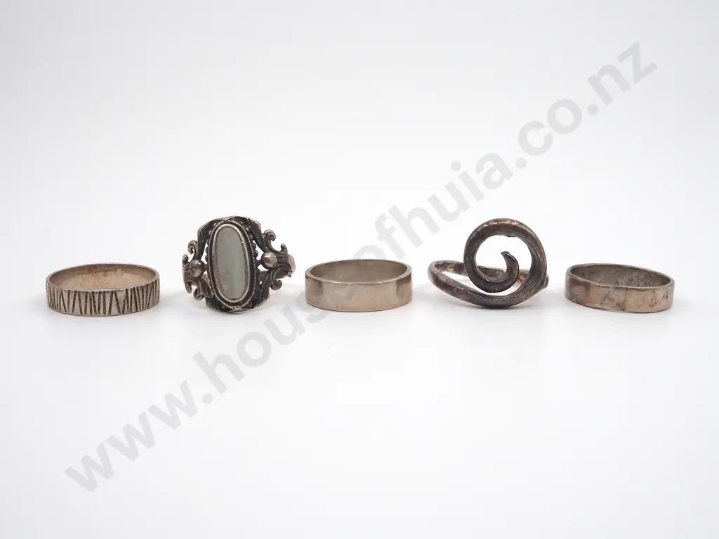 Five Sterling Silver Rings - One Inset with a Moonstone Type Stone Image 1++