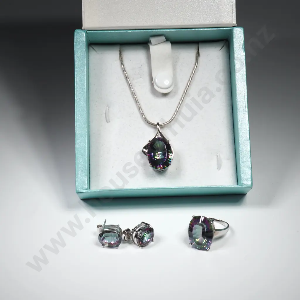 Costume Ring / Earring / Necklace Set  Image 1++