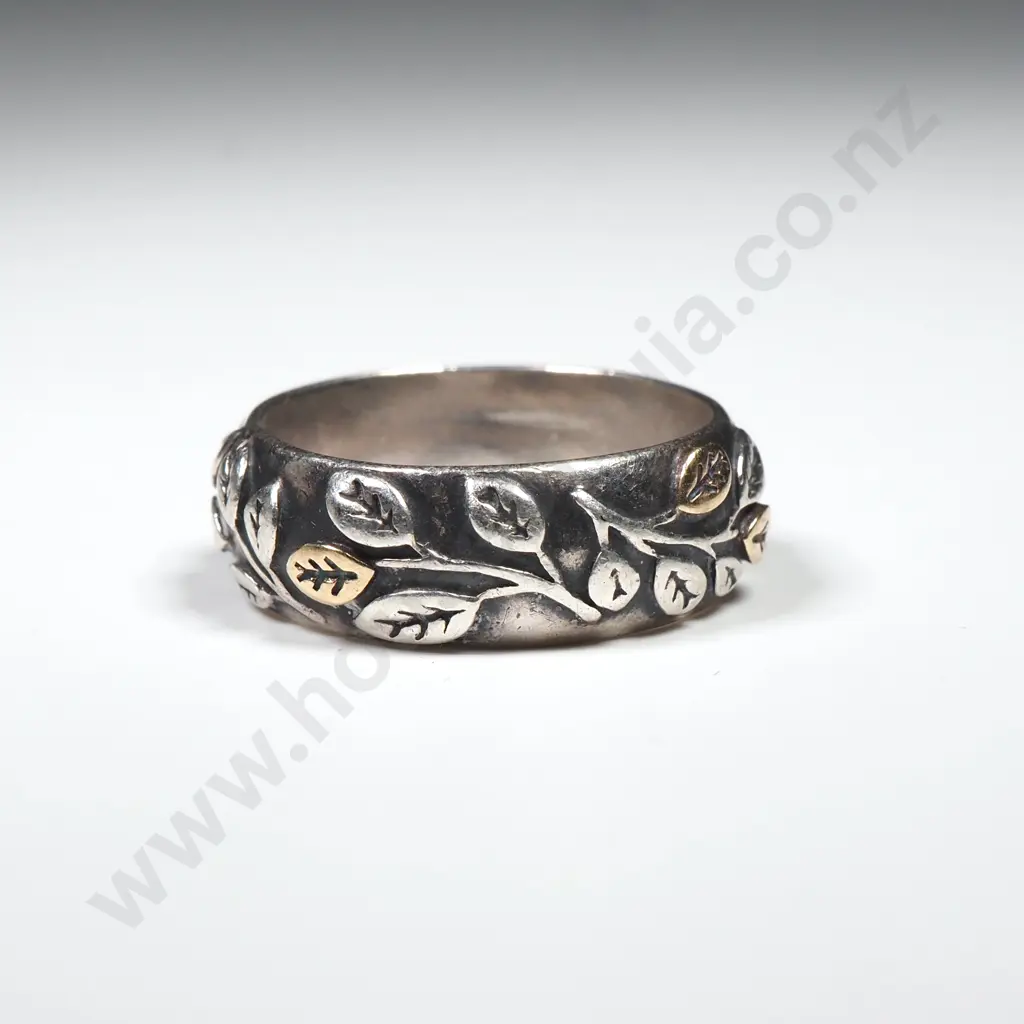 Sterling Silver Pandora Ring in Original Box Image 1++