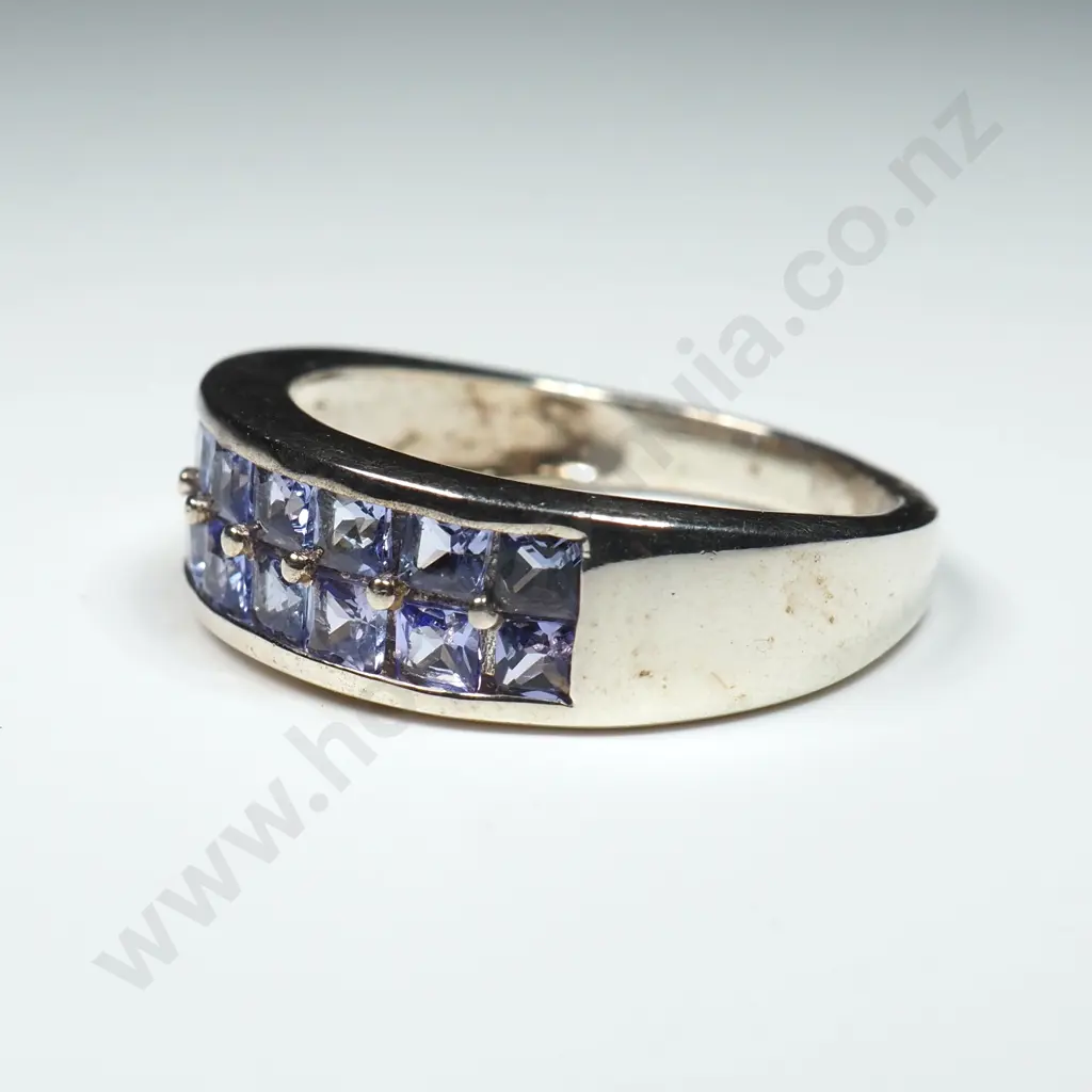 Sterling Silver & Tanzanite Ring w Certificate Image 1++