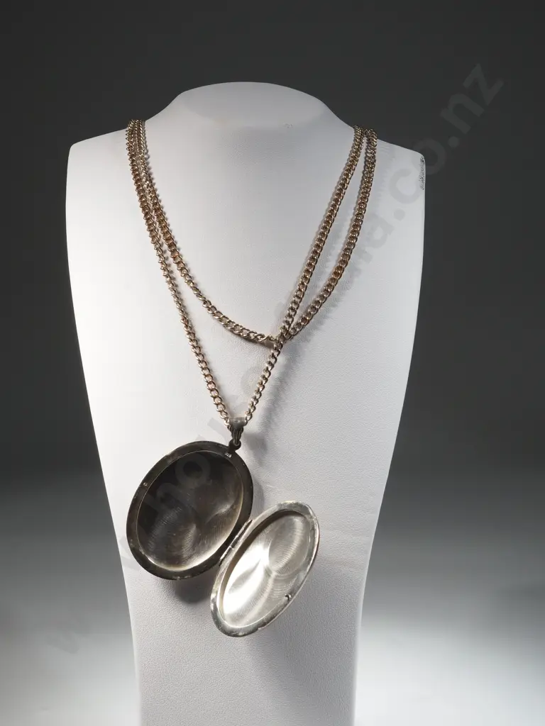 Sterling Silver Malacite Oval Pendant & Box Link Chain  Image 1++