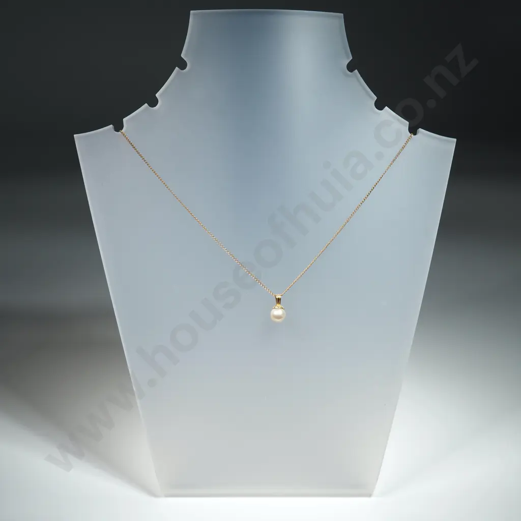 Rolled Gold Pearl Pendant / Necklace Image 1++