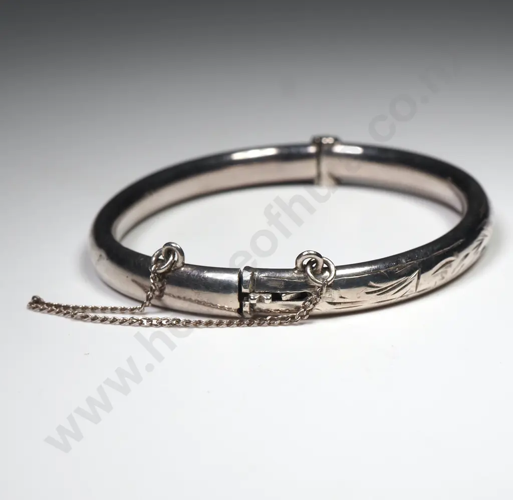 Vintage Sterling  Silver Child's Snap Bangle With Engraved Front & Safety Chain Image 1++