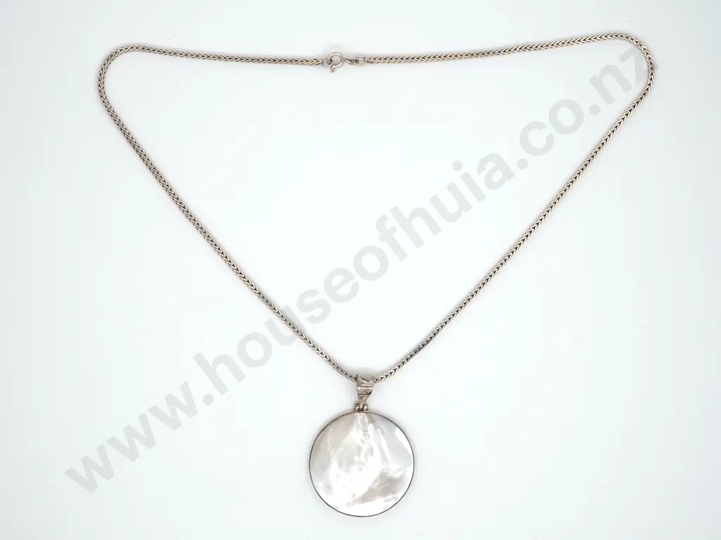 Mother of Pearl Pendant & Sterling Silver Chain Image 1++