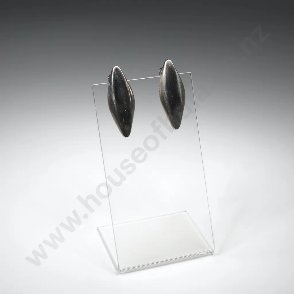 Sterling Silver Elongated Oval Clip On Earrings Image 1++