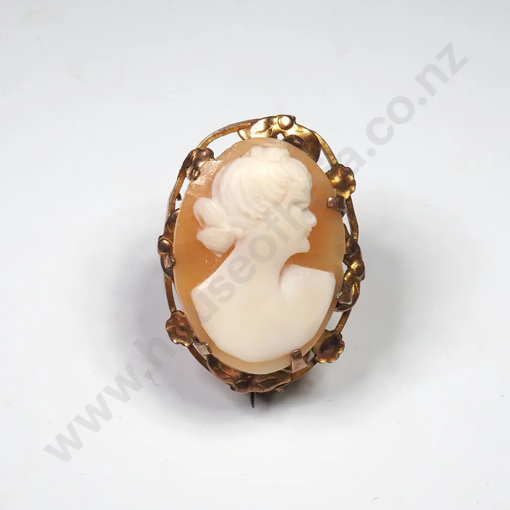 Pair of Miniatures on Silk Depicting Fashionable Young Ladies Image 1++