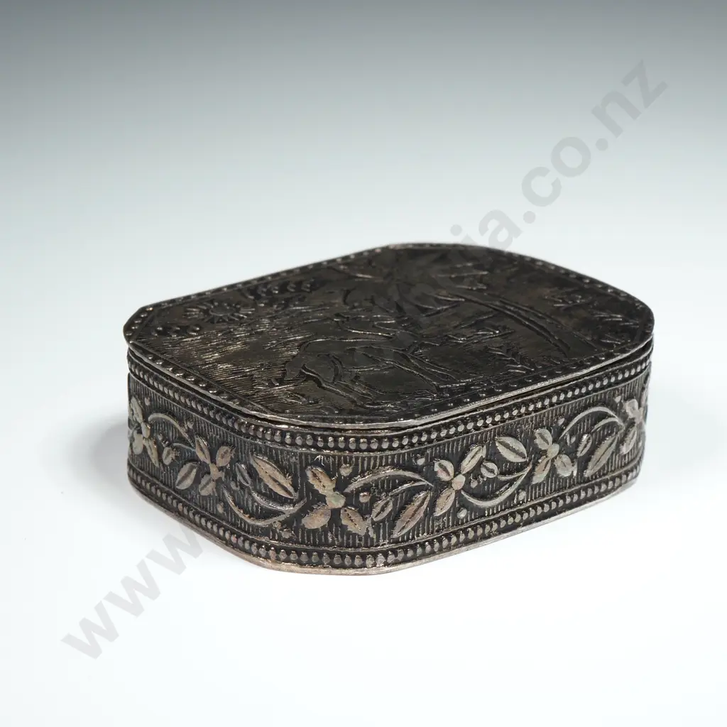 Sterling Silver Pill Box w Camel / Desert Scene Image 1++