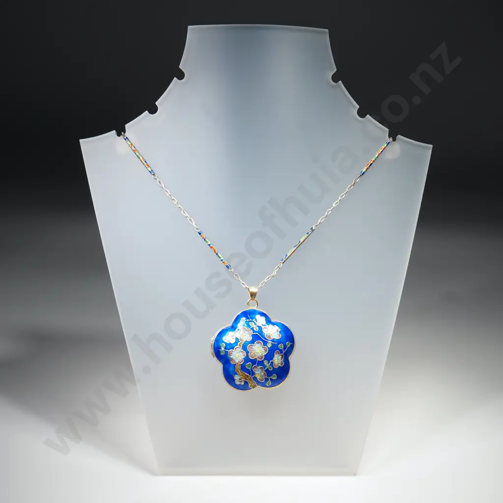 Sterling Silver Hinged Cloisonné  Locket & Chain. Image 1++