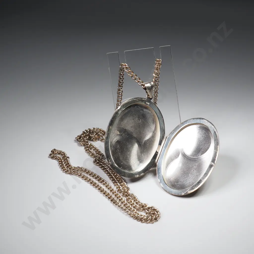 Large Oval Sterling Silver Locket & Chain  Image 1++