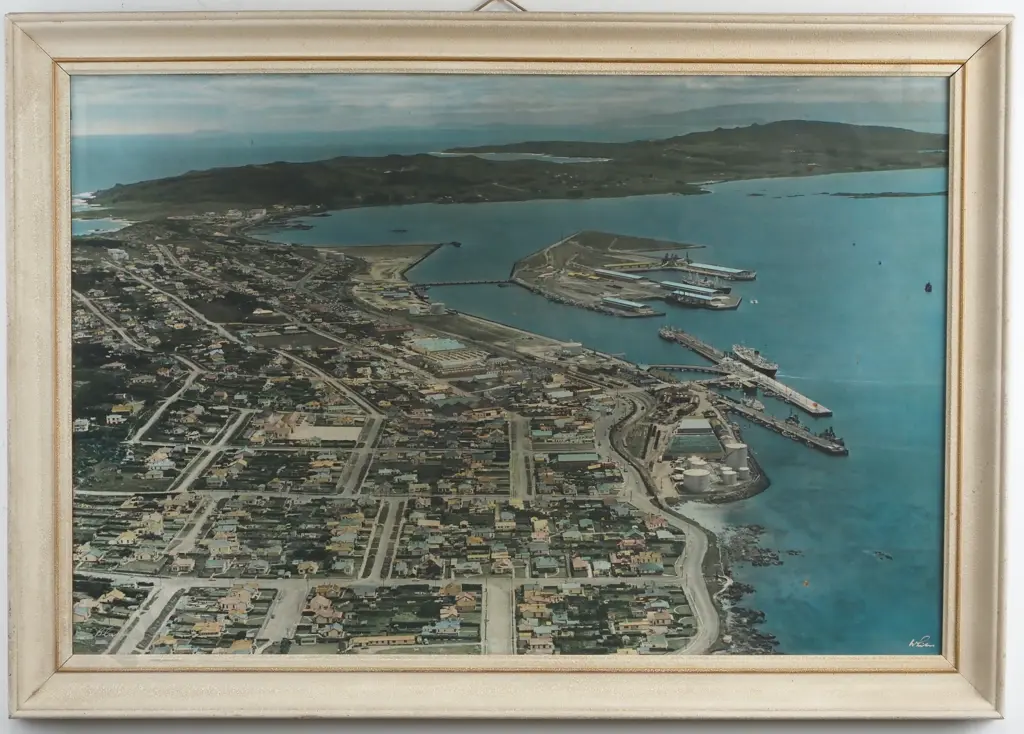 Whites Aviation photo - 'Bluff Harbour' Image 1++