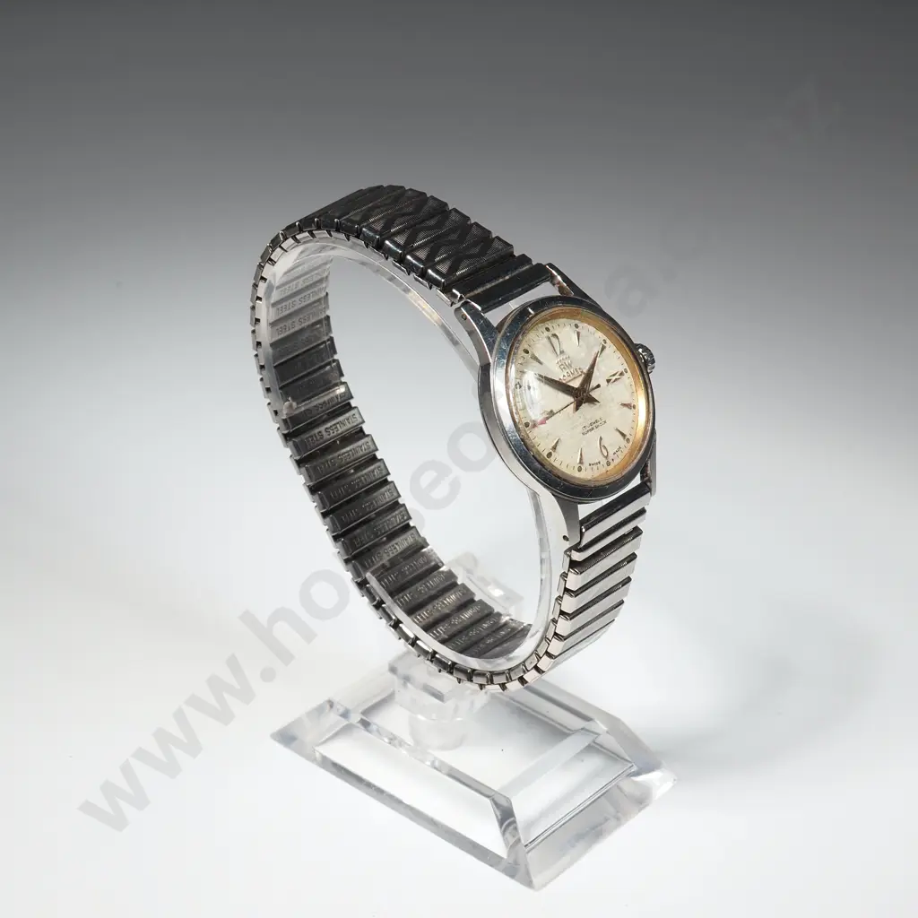 Vintage Roamer Wristwatch Image 1++