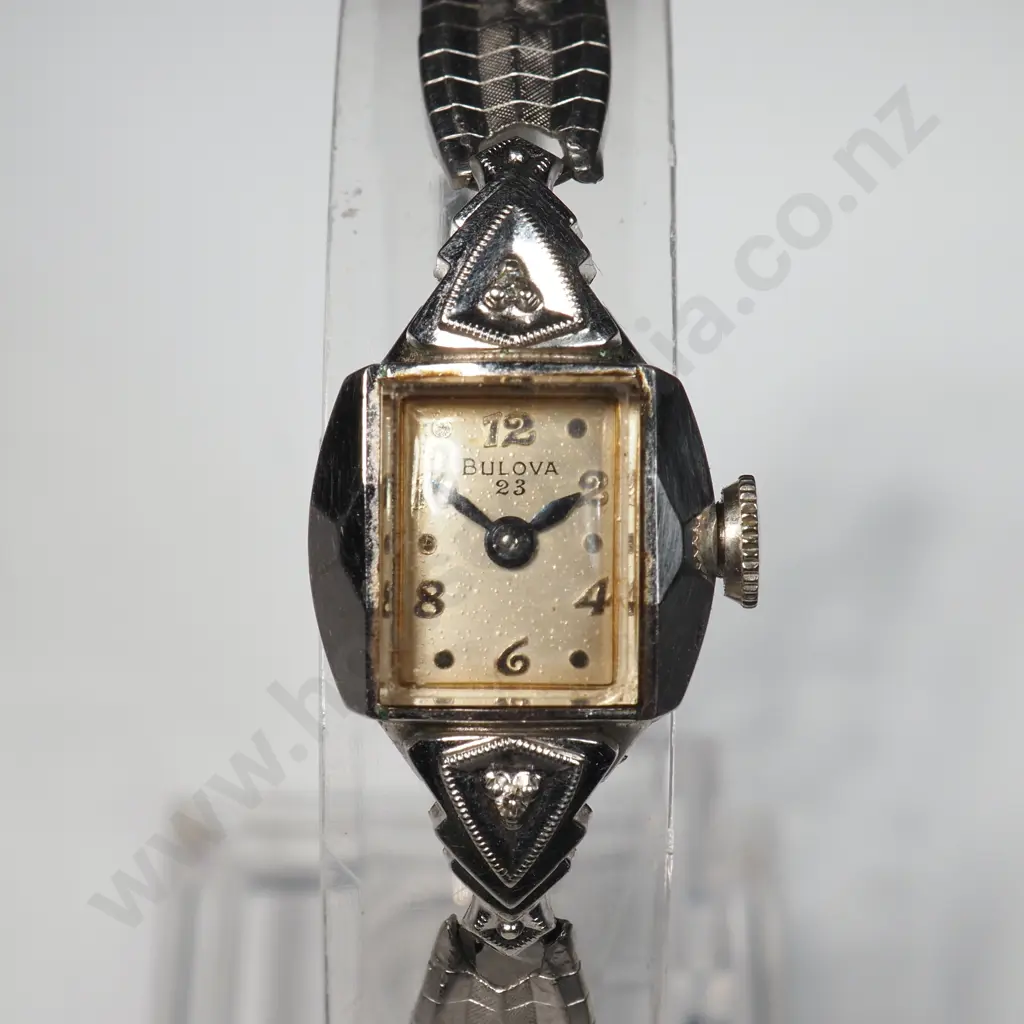 Vintage Ladies Rolled Gold Bulova Wristwatch in Original Box Image 1++