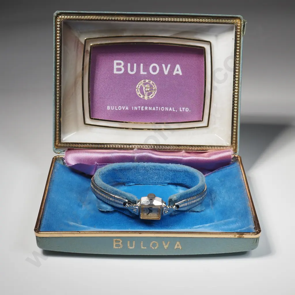 Vintage Ladies Rolled Gold Bulova Wristwatch in Original Box Image 1++