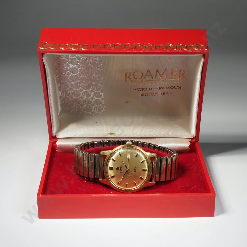 Cased Roamer Wristwatch Image 1++