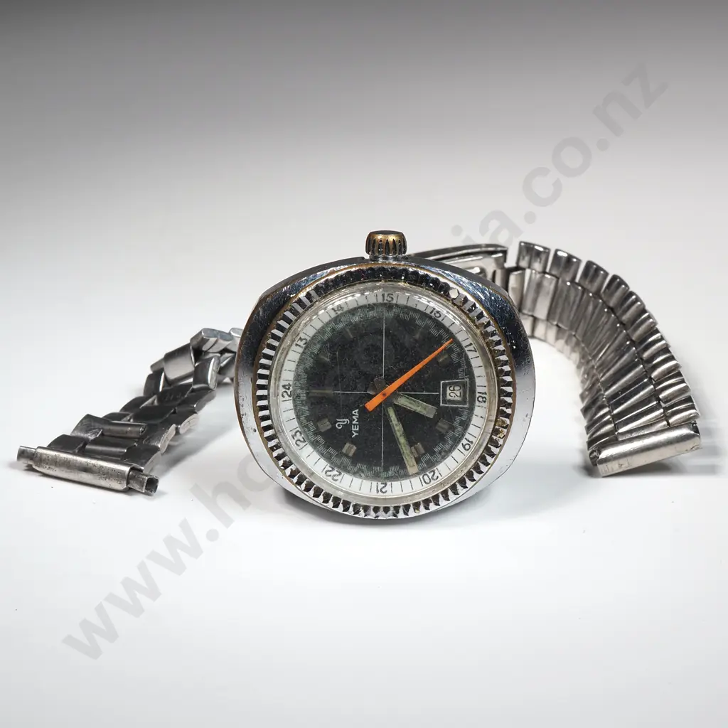 Yema Vintage Divers Wristwatch Image 1++