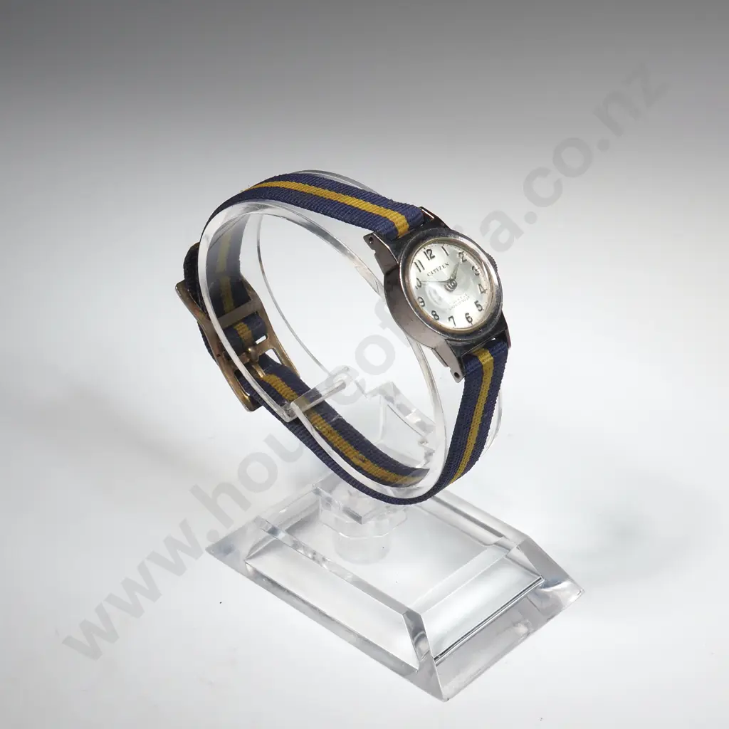 Vintage Ladies Citizen Wristwatch Image 1++