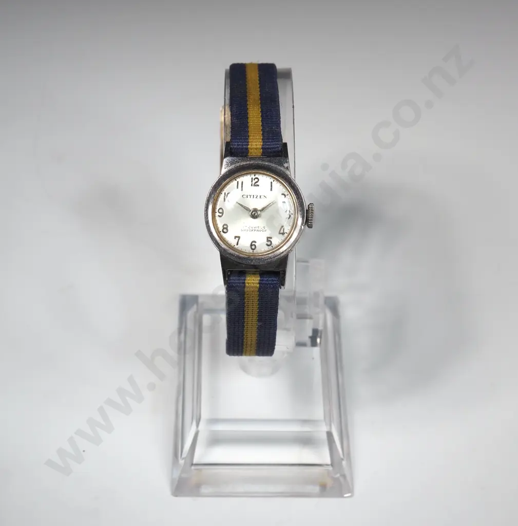 Vintage Ladies Citizen Wristwatch Image 1++