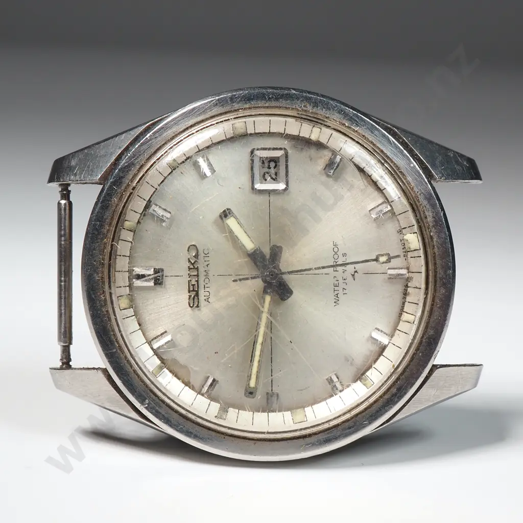 Vintage Seiko Automatic Wristwatch Image 1++