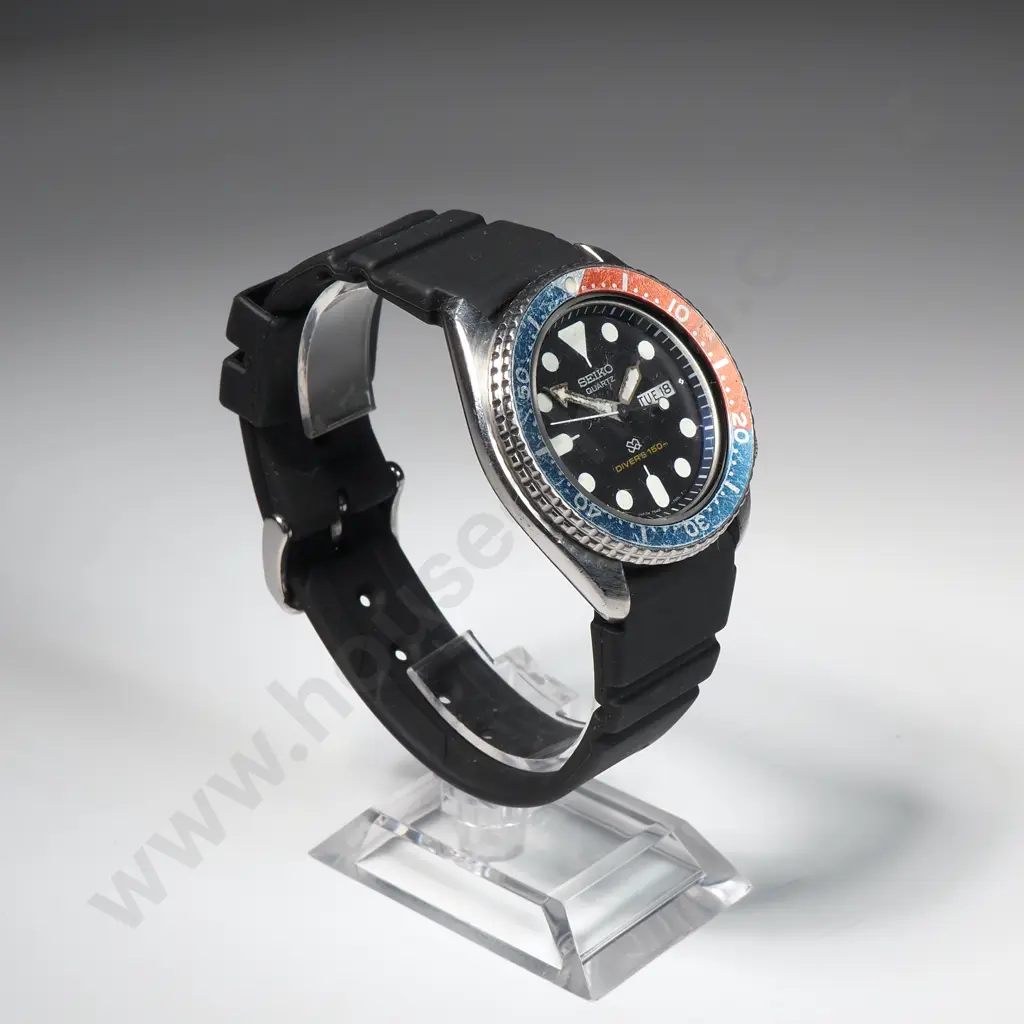 Vintage Seiko Quartz Divers Wristwatch Image 1++