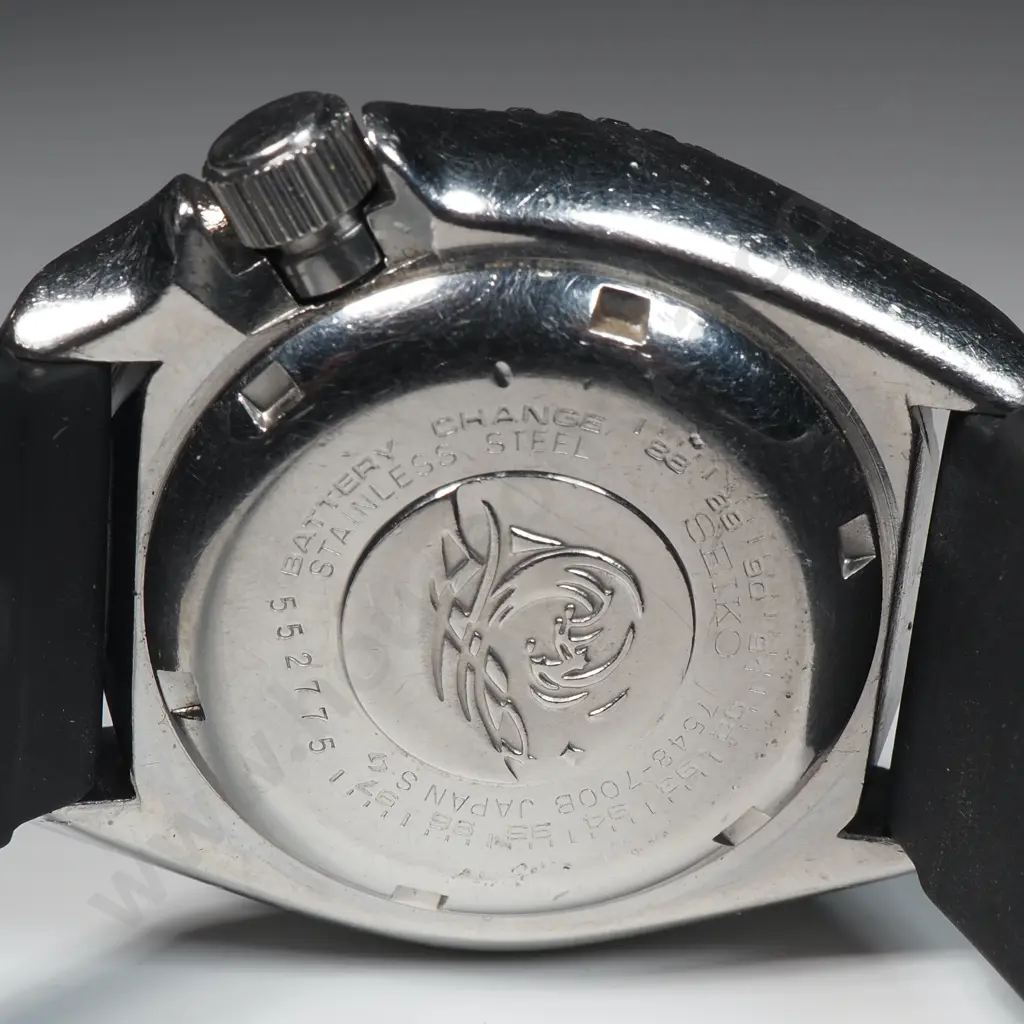 Vintage Seiko Quartz Divers Wristwatch Image 1++