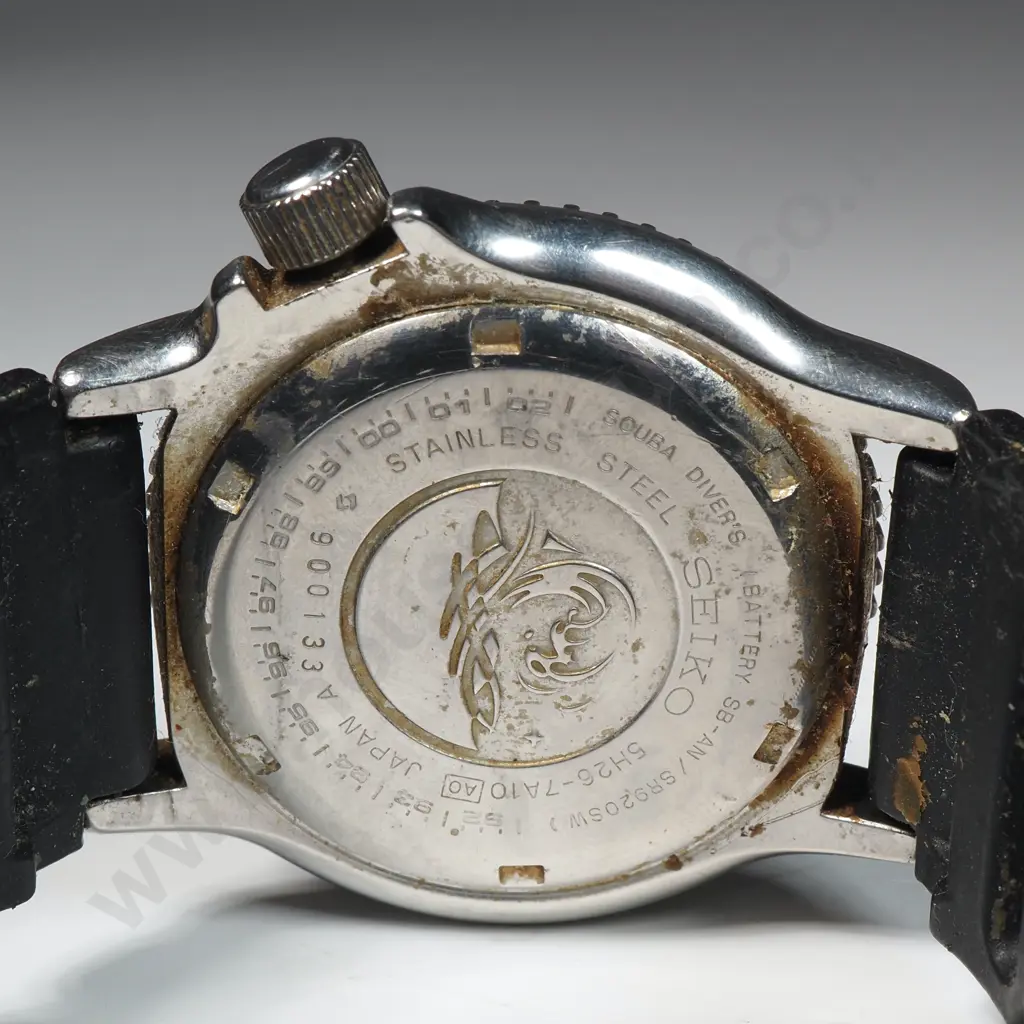 Vintage Seiko Quartz Divers Wristwatch Image 1++
