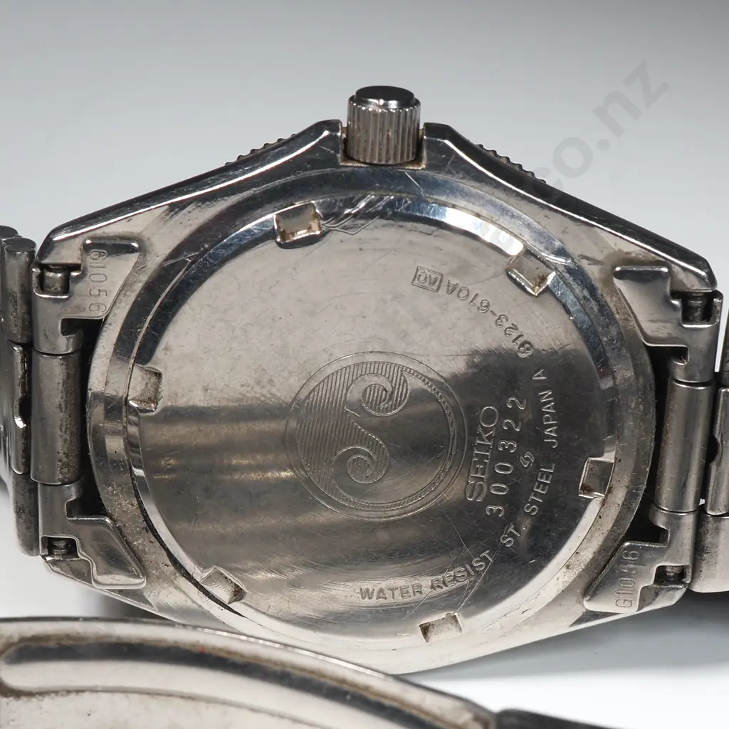 Vintage Seiko Quartz Wristwatch Image 1++
