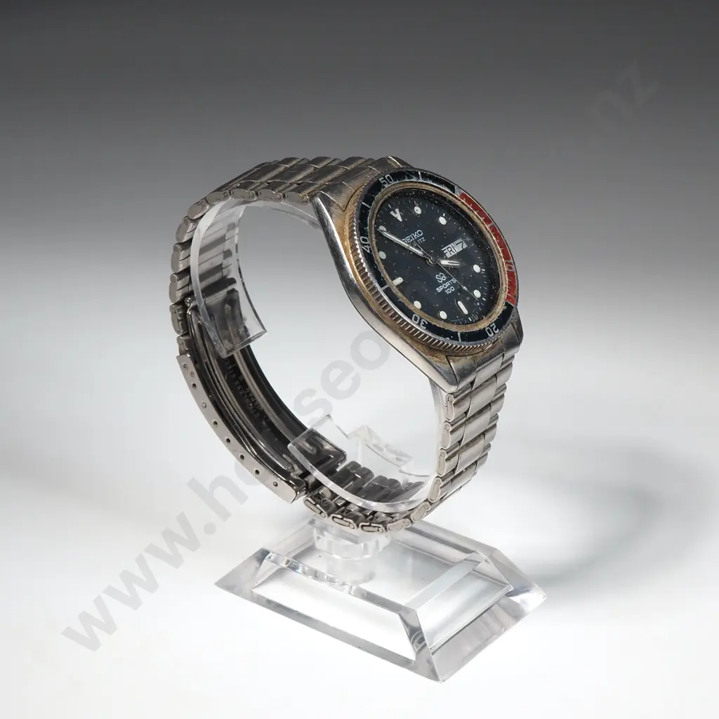 Vintage Seiko Quartz Wristwatch Image 1++