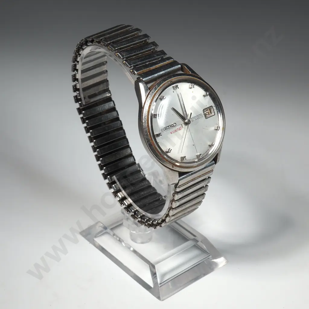Vintage Seiko Weekdater Wristwatch Image 1++