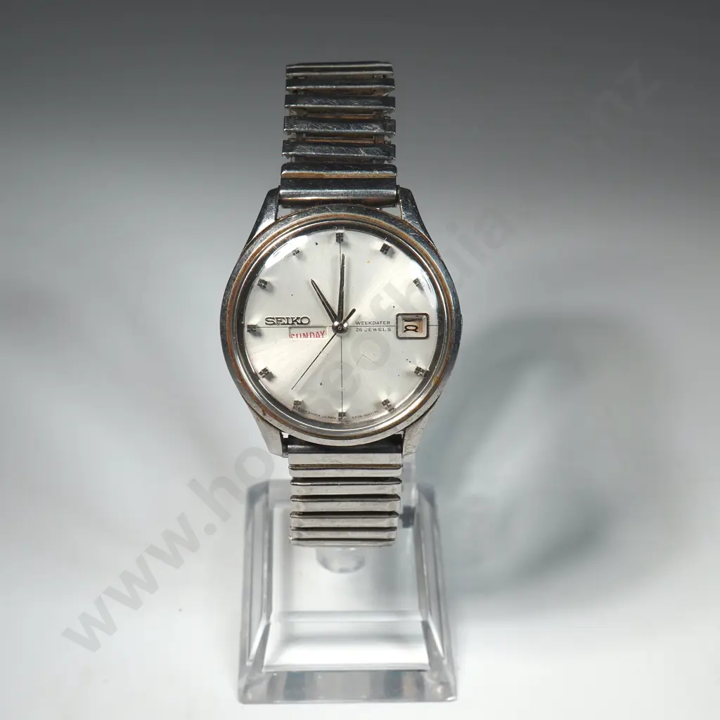 Vintage Seiko Weekdater Wristwatch Image 1++
