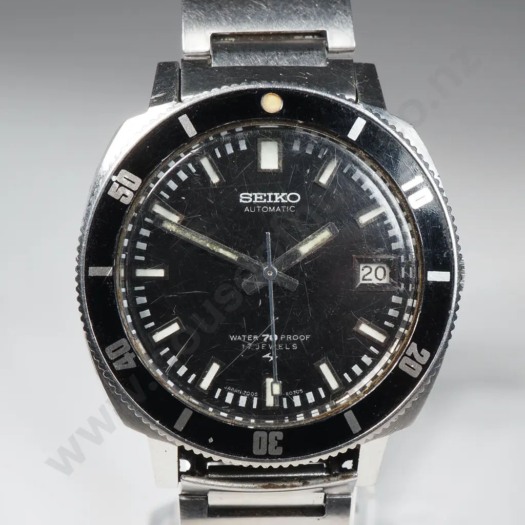 Vintage Seiko Automatic Wristwatch Image 1++