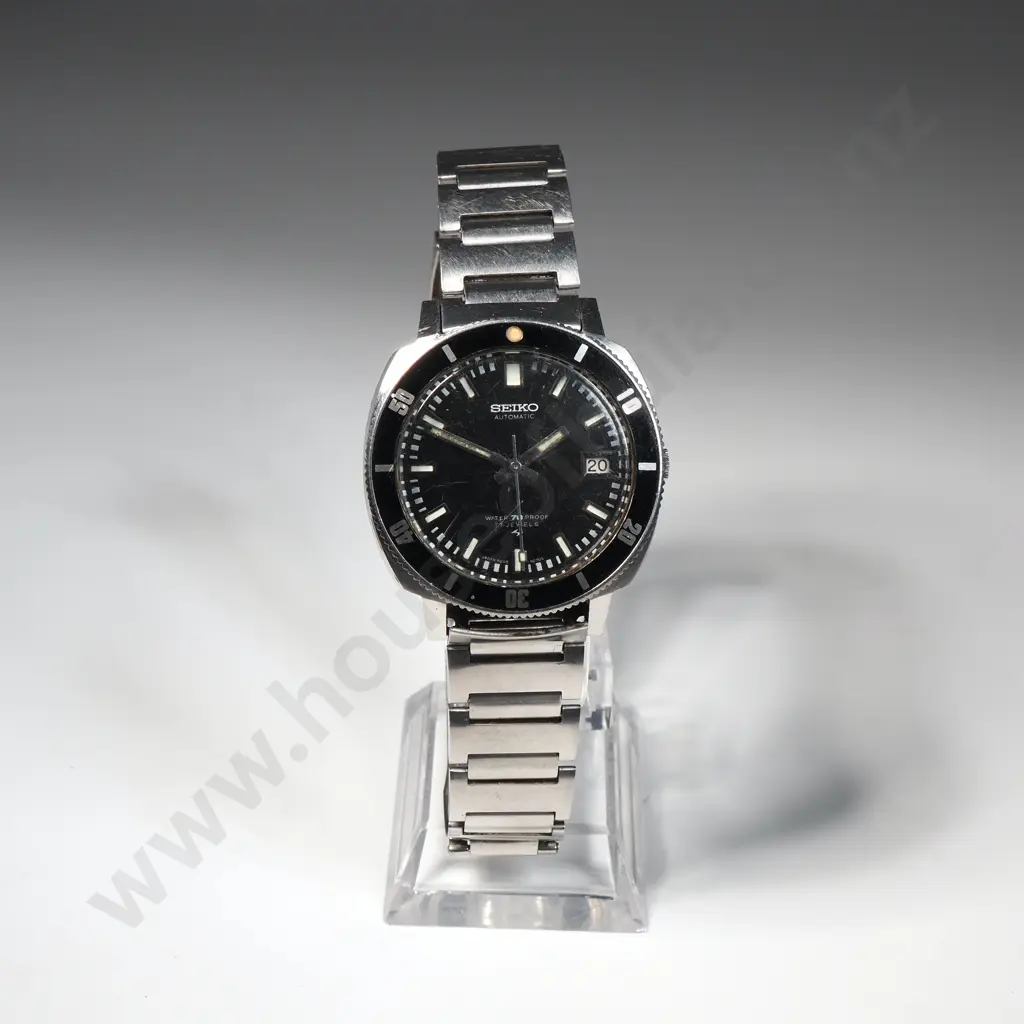 Vintage Seiko Automatic Wristwatch Image 1++