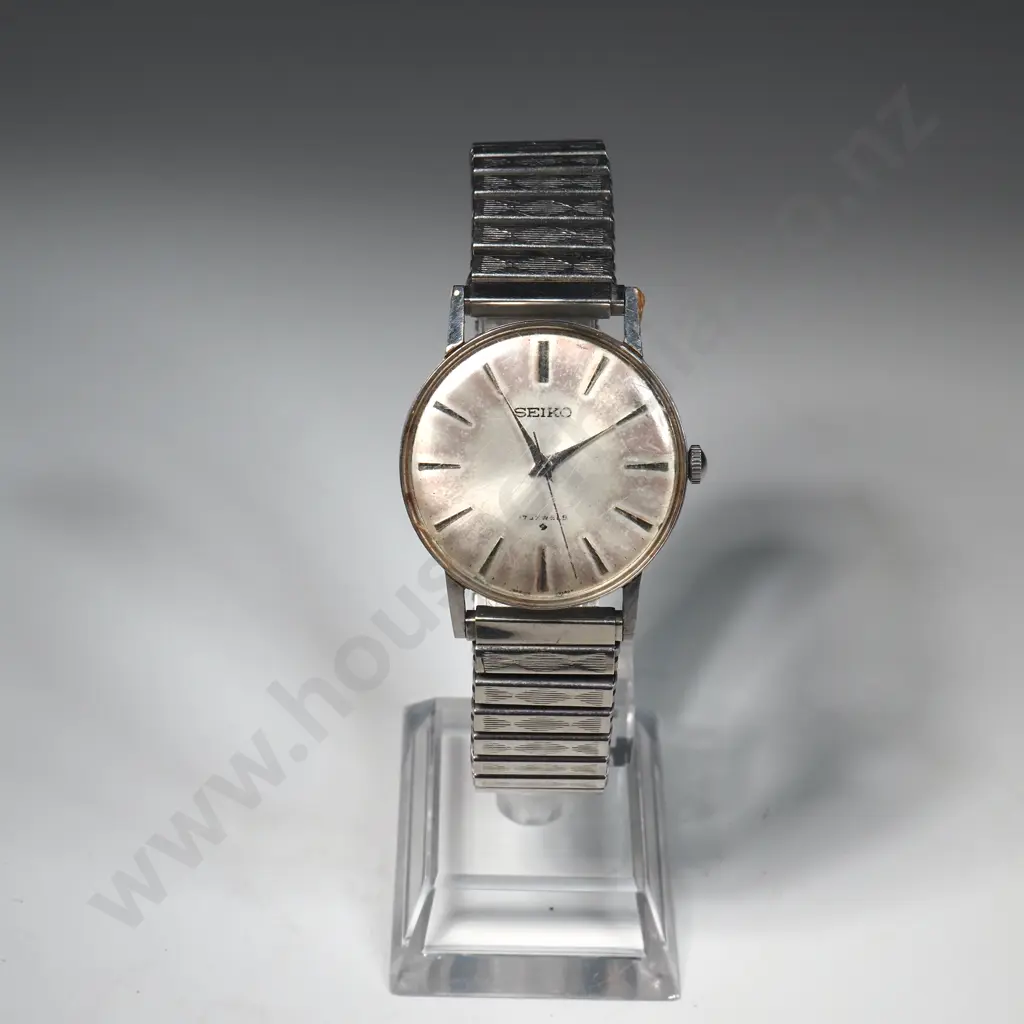 Vintage Seiko Wristwatch Image 1++