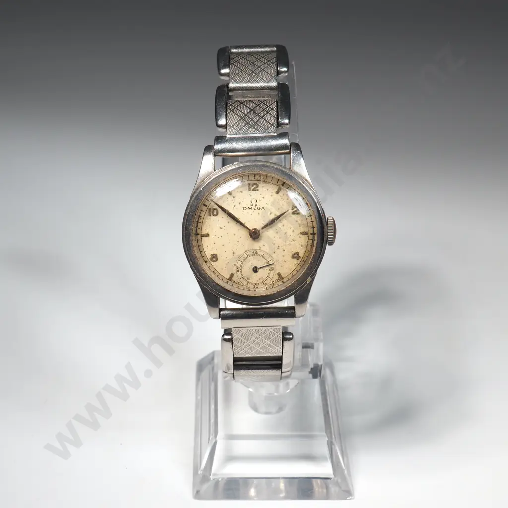 1940's Omega Manual Wind Wristwatch Image 1++