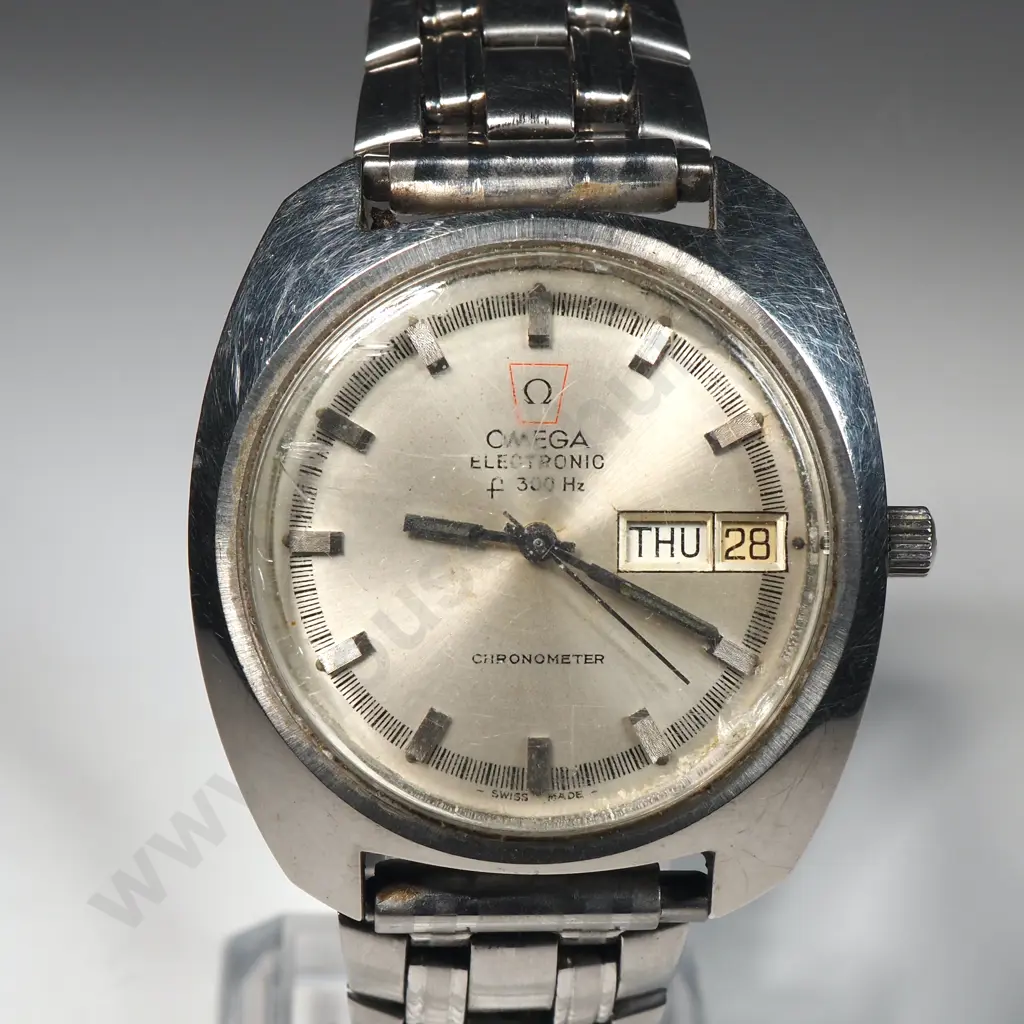 Vintage Gents Omega F300 Wristwatch Image 1++