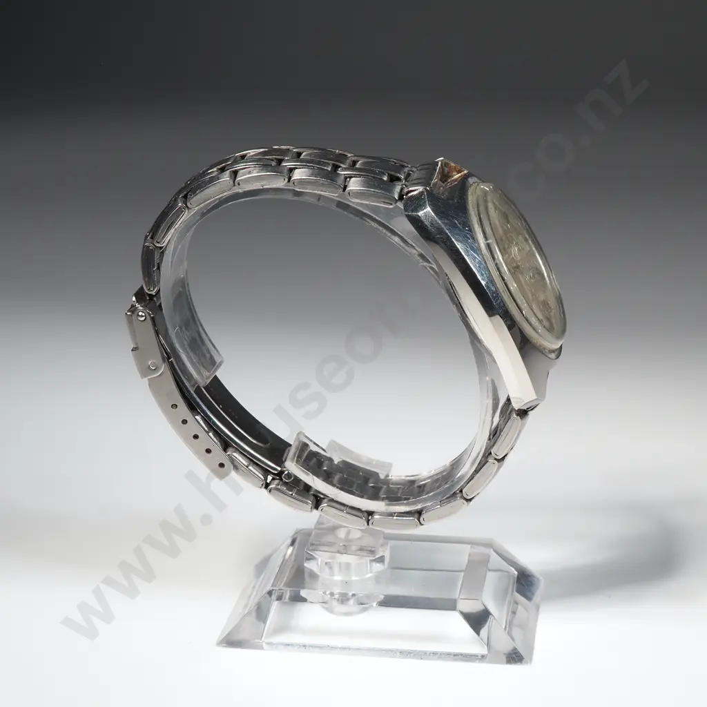 Vintage Gents Omega F300 Wristwatch Image 1++