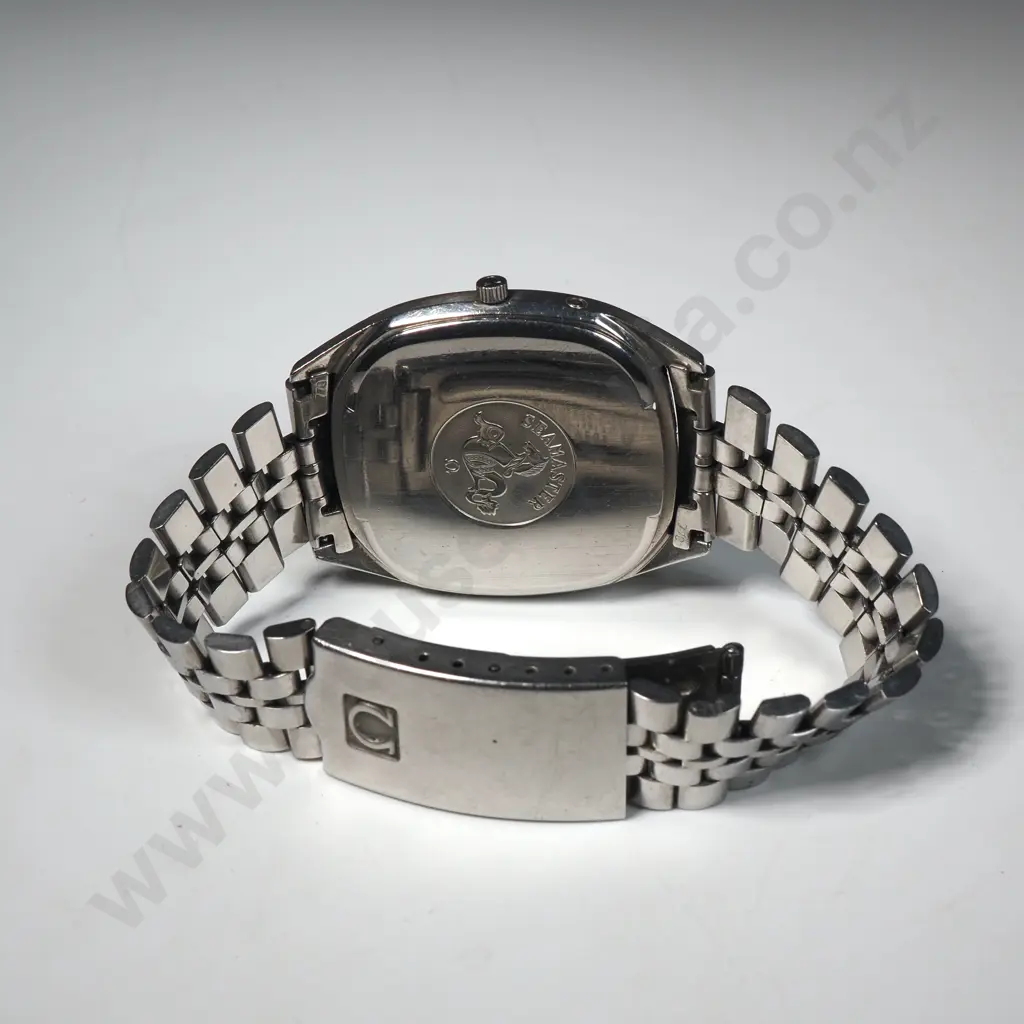 Vintage Omega Seamaster Gents Wristwatch w Purchase Document Image 1++