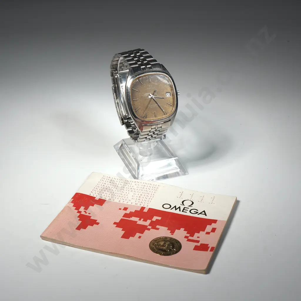 Vintage Omega Seamaster Gents Wristwatch w Purchase Document Image 1++